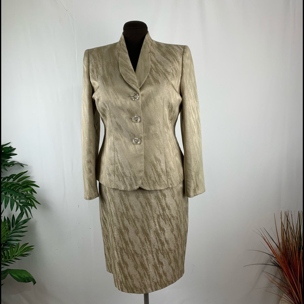 Le Suit Skirt Suit Size 14P